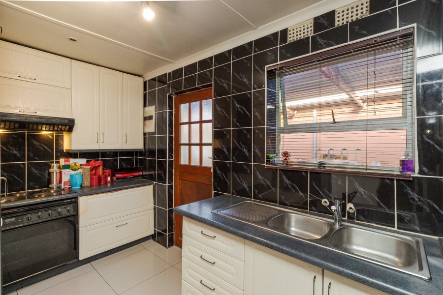 2 Bedroom Property for Sale in Belhar Western Cape